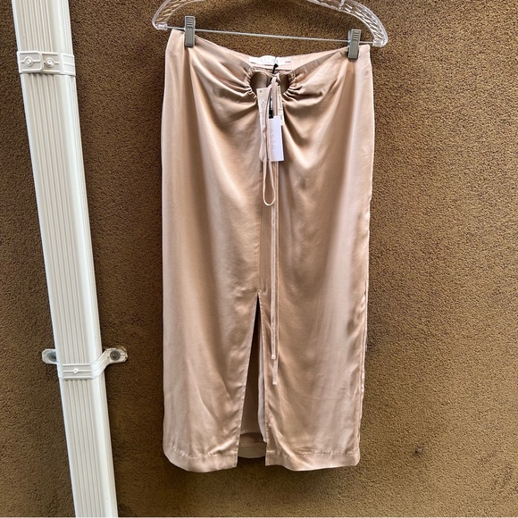 ASTR Robin Tie Waist Cutout Midi Skirt Khaki M - Picture 7 of 12